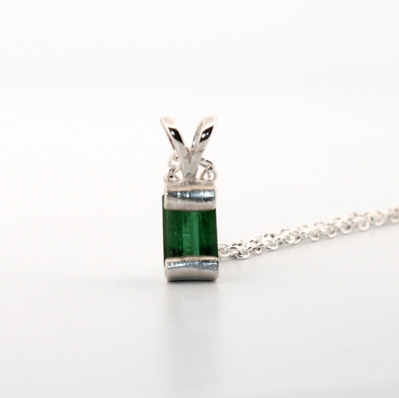 Natural Green Tourmaline Sterling Silver Necklace NT48